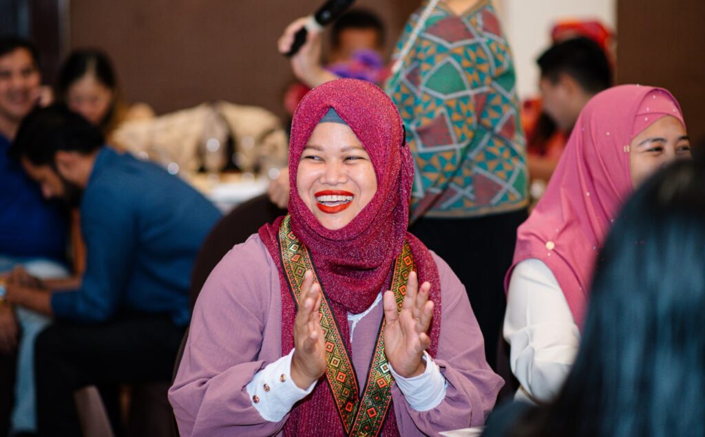 Photo of EU-BAEP WEESAFE closing activity in Zamboanga City, Philippines. 

Partner organizations SIMCARRD Inc., KMFI, Oxfam Belgium, and Oxfam Pilipinas gathered for a feast of community stories as the European Union-funded project “Strengthening Agri-fishery Enterprise through Women and Youth Empowerment Inclusive Business and Climate Resilience”, or WEE-SAFE, comes to an end on February 11, 2026, in Zamboanga.

After nearly three years, WEE-SAFE has reached 3,506 farmers and fisherfolk and supported ninety-five local organizations in Basilan, Sulu, and Tawi-Tawi (BaSulTa). Together with women, youth, indigenous people (IP), and other small producers in the agri-fishery sector, partners from the government matched this enthusiasm with firm commitments, pledging continued support.

For more info, visit oxfam.org.ph
#BangsamoroEconomicProsperity #SulongBASULTA #EUBAEP #PatasNaBukas