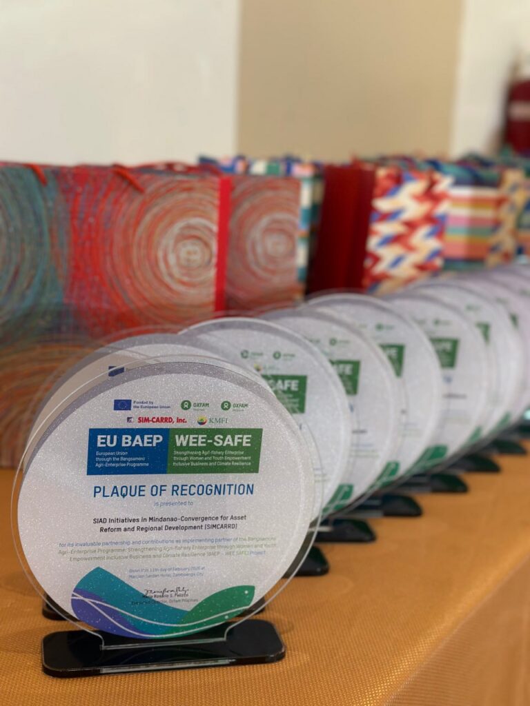 Photo of EU-BAEP WEESAFE closing activity in Zamboanga City, Philippines. 

Partner organizations SIMCARRD Inc., KMFI, Oxfam Belgium, and Oxfam Pilipinas gathered for a feast of community stories as the European Union-funded project “Strengthening Agri-fishery Enterprise through Women and Youth Empowerment Inclusive Business and Climate Resilience”, or WEE-SAFE, comes to an end on February 11, 2026, in Zamboanga.

After nearly three years, WEE-SAFE has reached 3,506 farmers and fisherfolk and supported ninety-five local organizations in Basilan, Sulu, and Tawi-Tawi (BaSulTa). Together with women, youth, indigenous people (IP), and other small producers in the agri-fishery sector, partners from the government matched this enthusiasm with firm commitments, pledging continued support.

For more info, visit oxfam.org.ph
#BangsamoroEconomicProsperity #SulongBASULTA #EUBAEP #PatasNaBukas