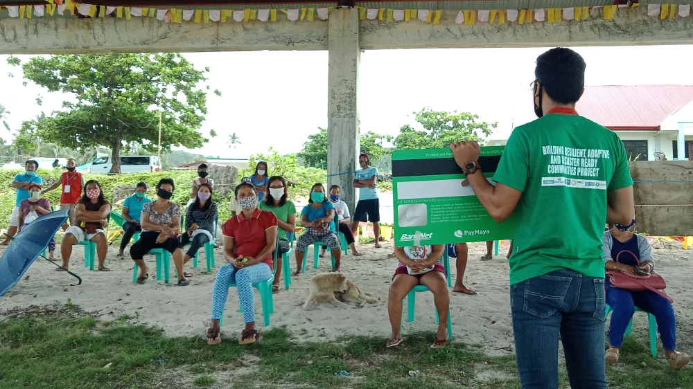 Photo of Oxfam Pilipinas implementing anticipatory action B-READY Model in the PHilippines